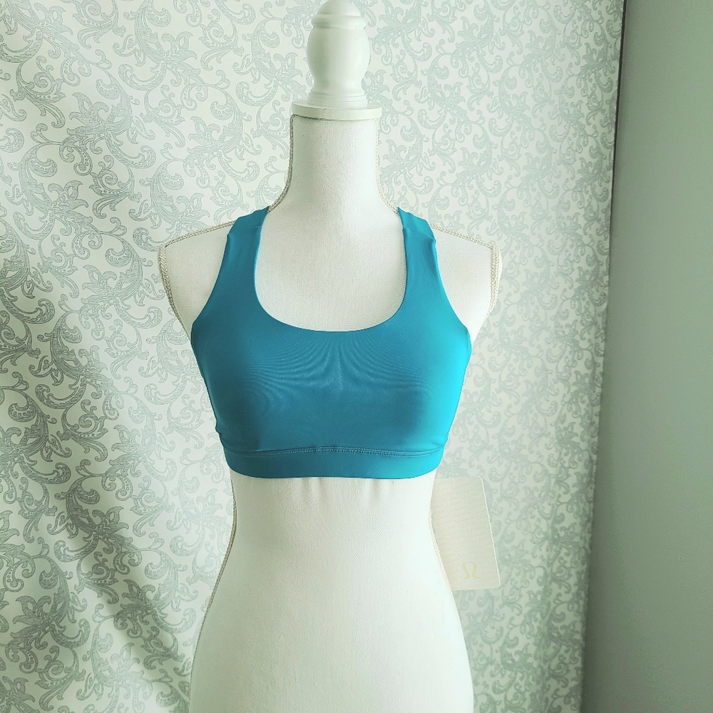 Lululemon Turquoise Sports Bra (NWT)